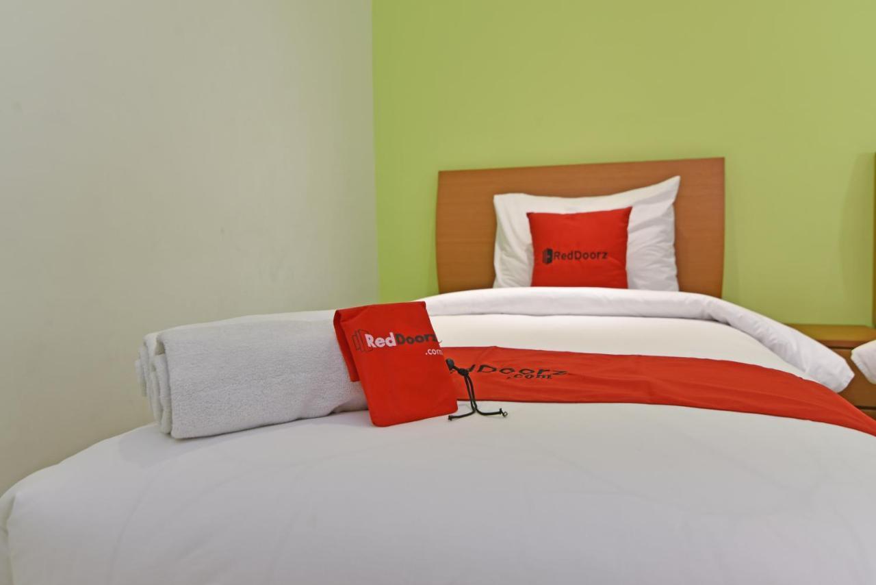 Reddoorz Plus @ Mahendradatta Denpasar Exterior photo