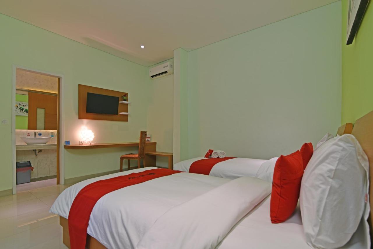 Reddoorz Plus @ Mahendradatta Denpasar Exterior photo
